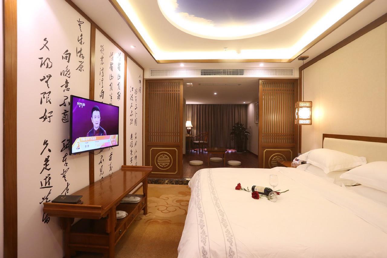 Mingshan Hotel Chengdu Exterior photo