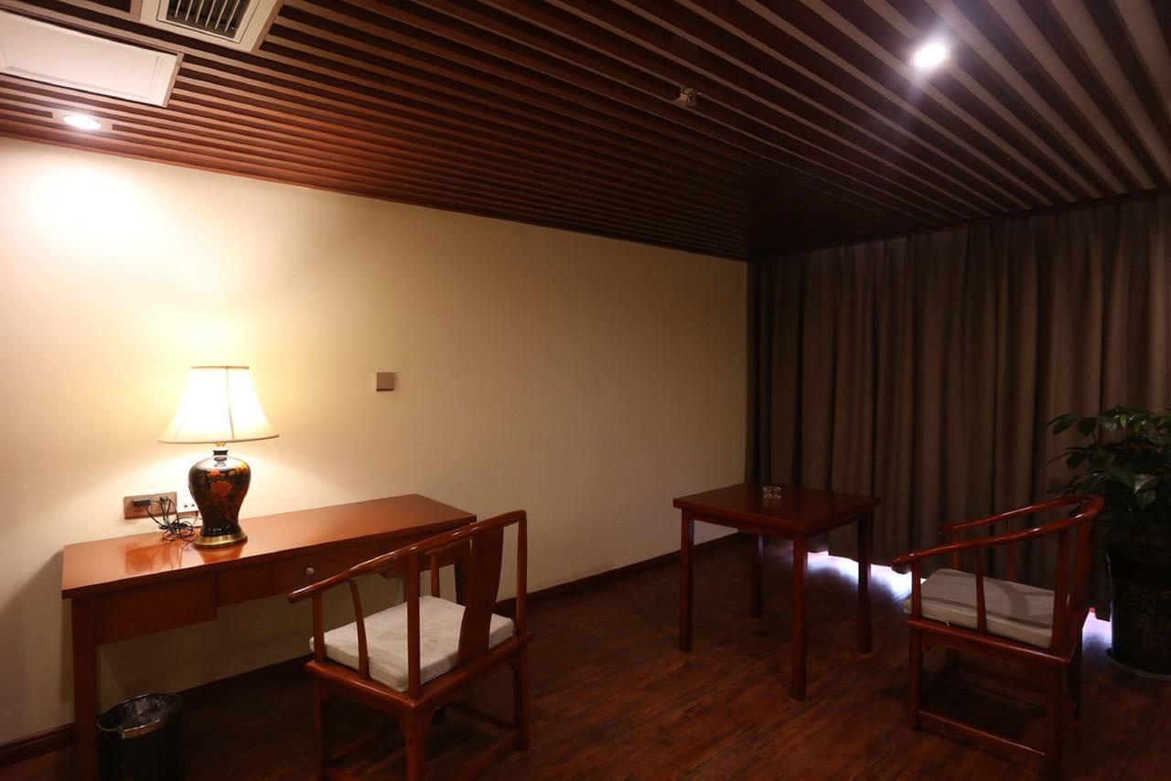 Mingshan Hotel Chengdu Exterior photo