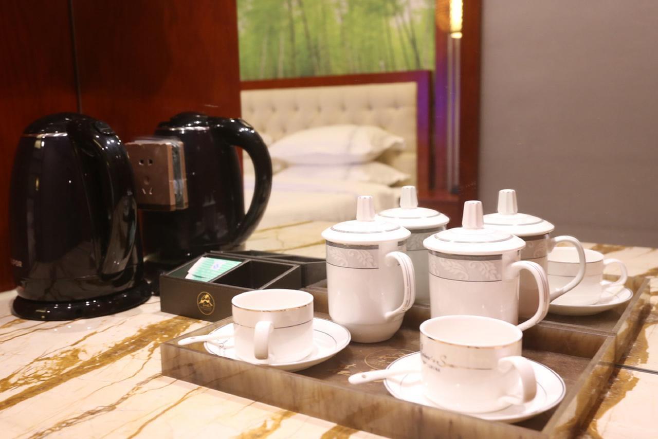 Mingshan Hotel Chengdu Exterior photo