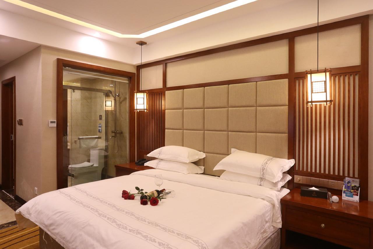 Mingshan Hotel Chengdu Exterior photo