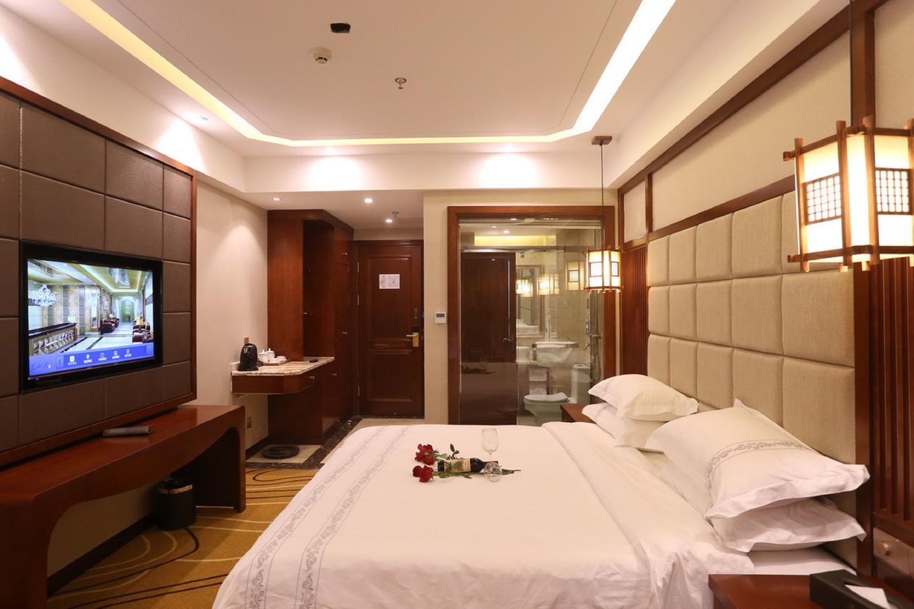 Mingshan Hotel Chengdu Exterior photo